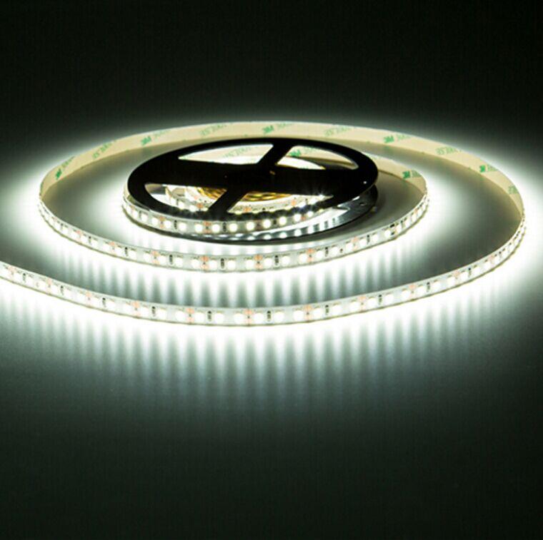 DC12V 84W 7A 5Meter (16.4Ft) SMD2835 600LEDs/Roll Color Rendering Index CRI80 Flexible LED Strips 1900LM/M 8mm Wide White PCB - LEDStrips8